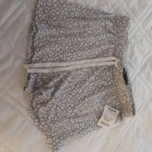 woman's sleep wear